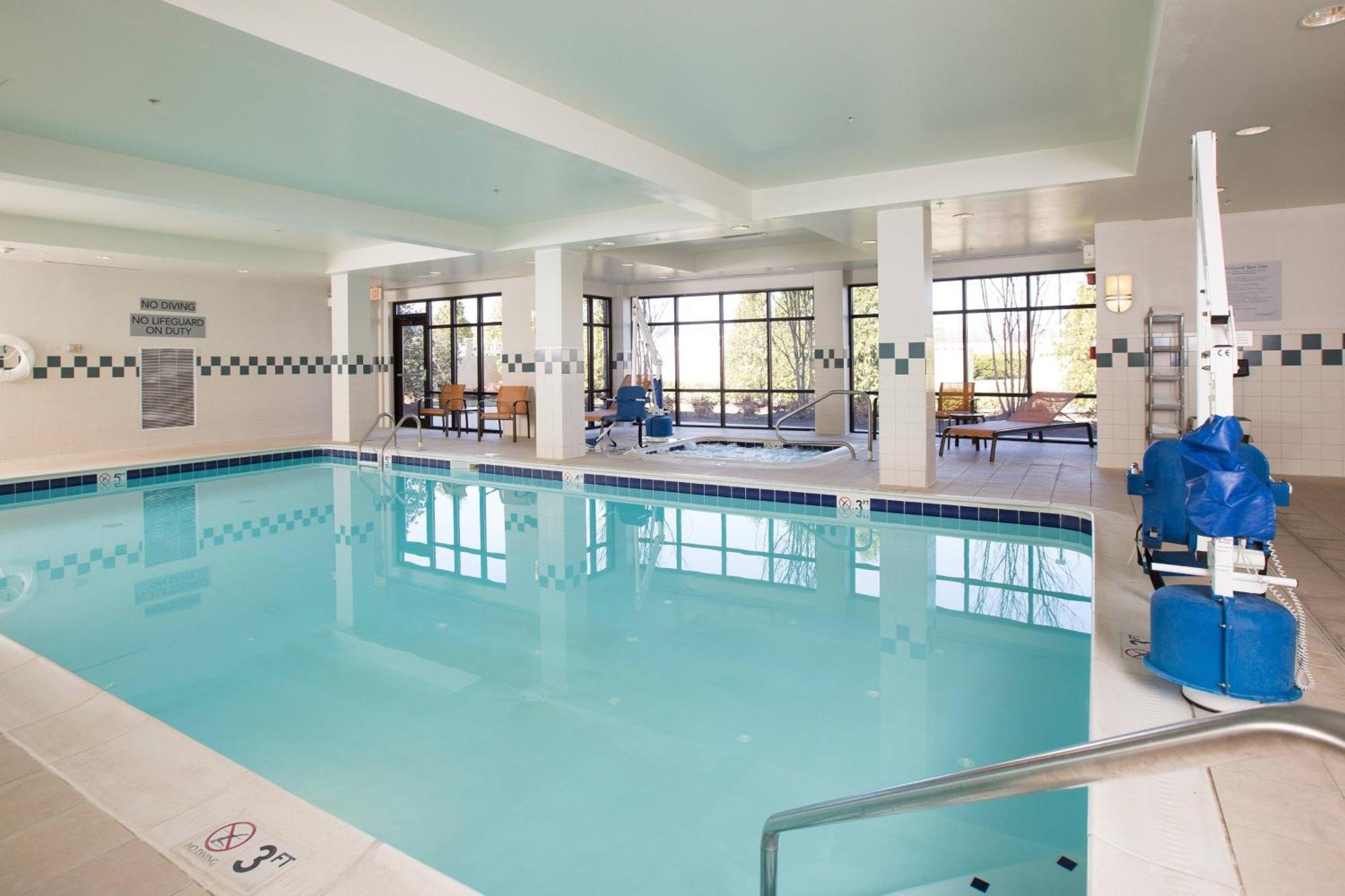 Courtyard By Marriott Winchester Medical Center Eksteriør bilde
